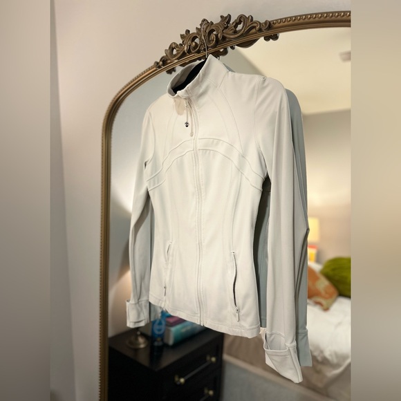 Lululemon Athletica Women's Cream Ski Jacket - Picture 1 of 5